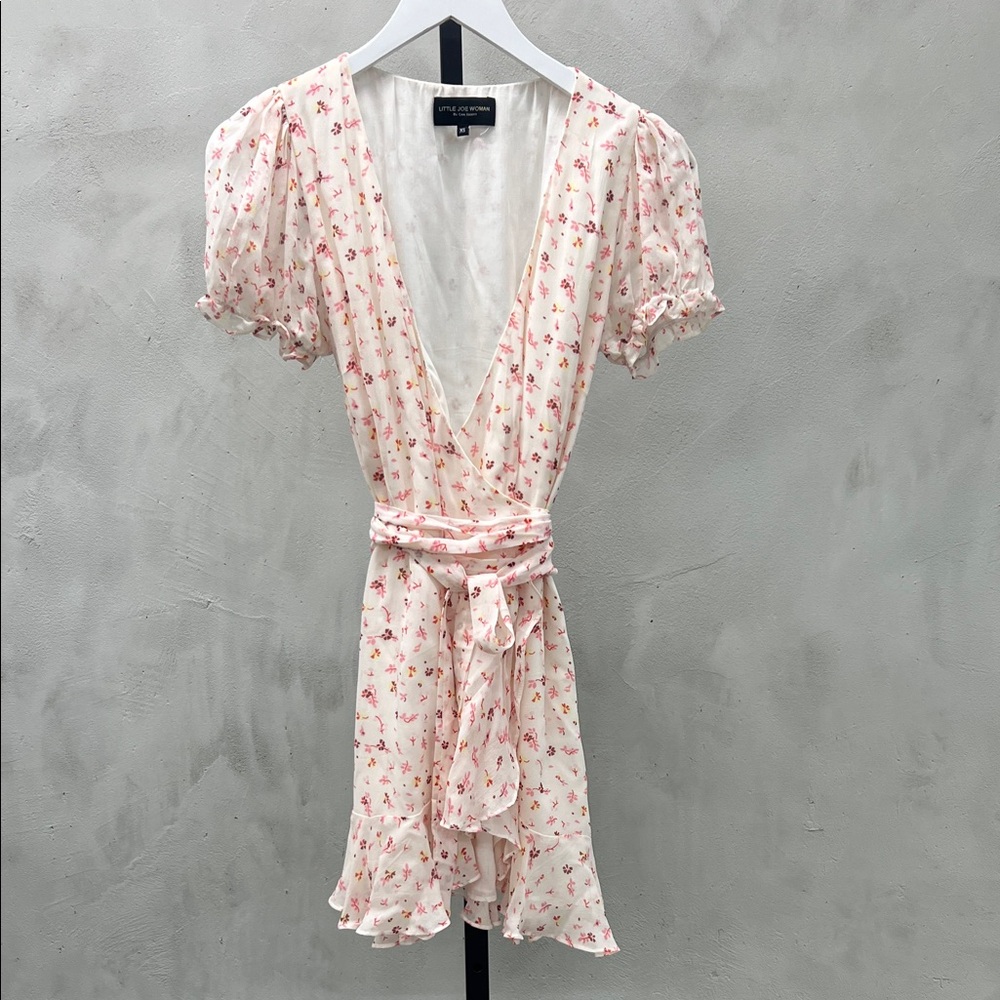 Floral V-Neck Dress with Puff Sleeves